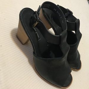 Paul Green leather mules with metal buckles